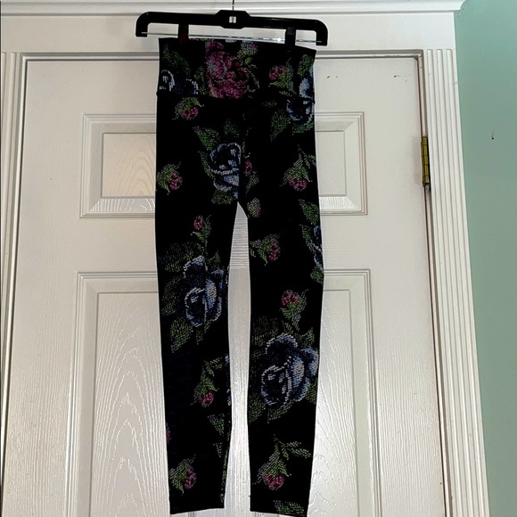 lululemon athletica Pants - Lululemon leggings